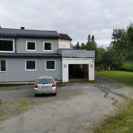 Big, Spacious Apartment With Free Parking Tromsø Eksteriør billede